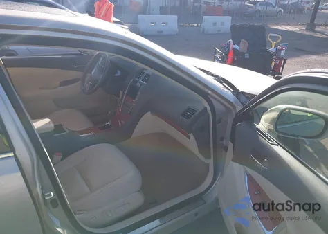 2012 Lexus Es 350 z USA, uszkodzony, nr VIN JTHBK1EG6C2490028